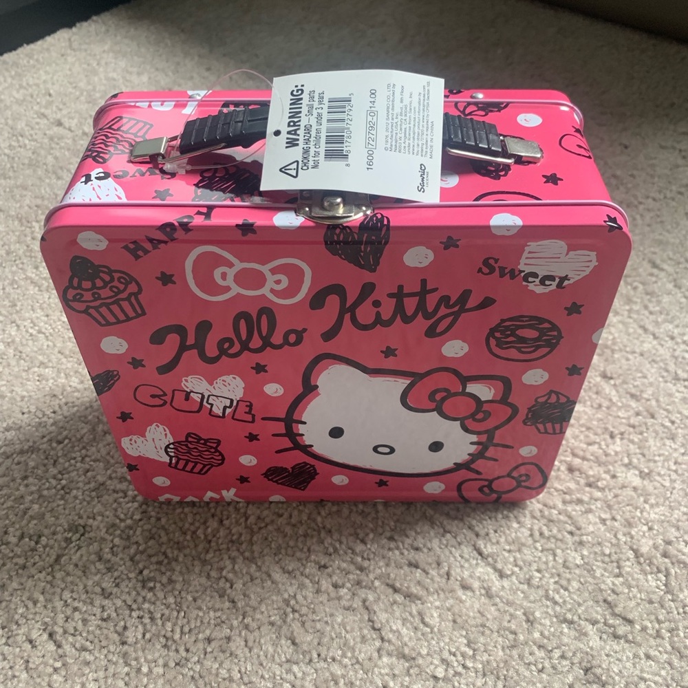 Hello Kitty Tin
